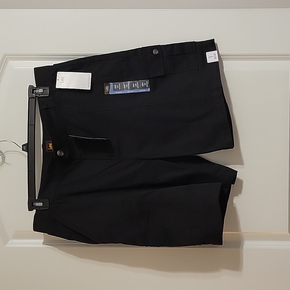 Women's Lee Black, Bermuda Shorts, size 16/Medium